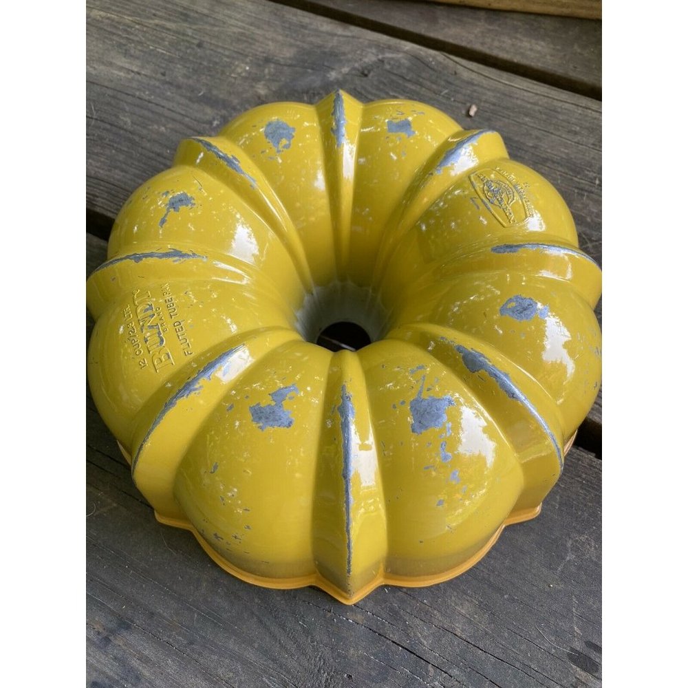 Vintage  Mustard yellow Nordic Ware Fluted Tube Pan 12 Cup